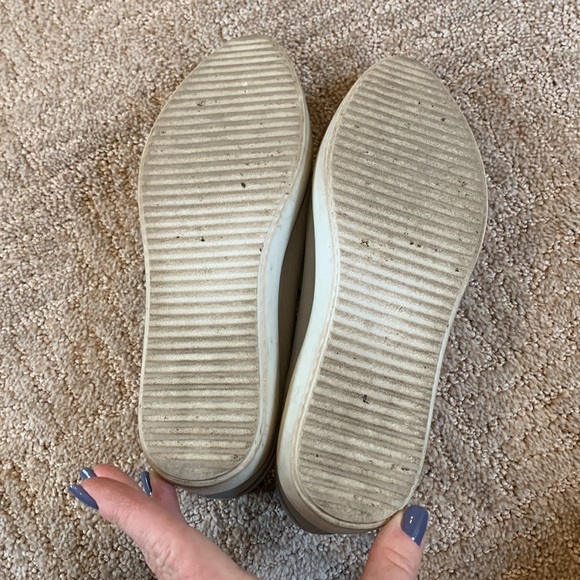 J slides slip on shoes - Picture 2 of 2